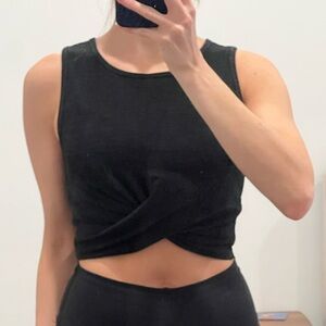 Yogalicious black cropped tank top - S